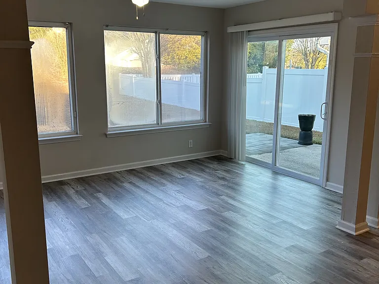 2445 Whetstone Ln — Photo 7