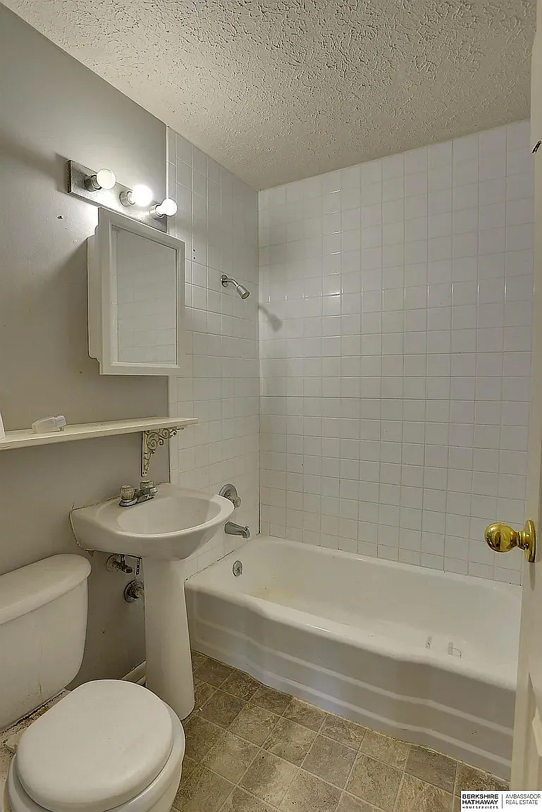 2 bed, 792 sqft, $1,550 — Photo 4