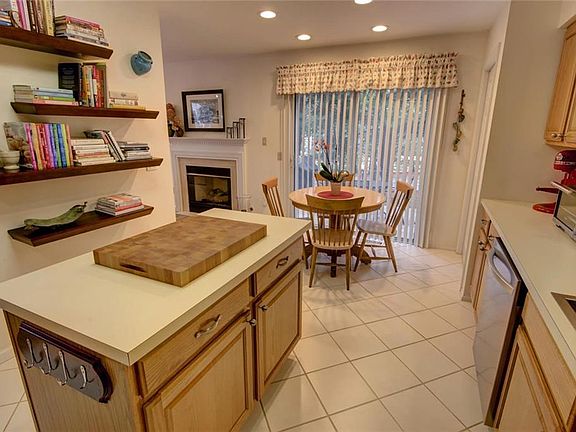 3rd image of 2906 Jockey Hollow Dr