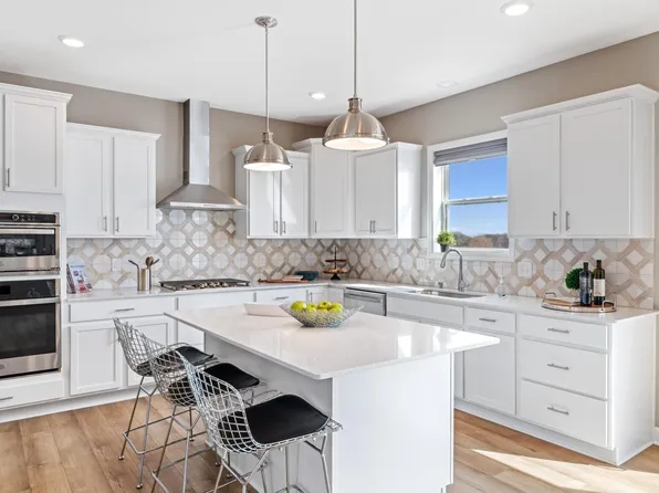 14212 Anston Ave, Rosemount, MN 55068