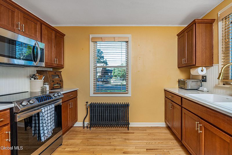 2nd image of 2116 Ferguson Street
