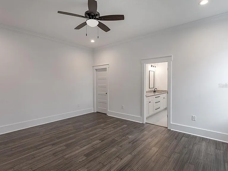1408 E Curtis St #B — Photo 36