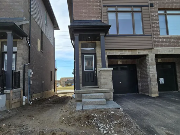 120 Court Dr #12, Brant, ON N3L 0N2