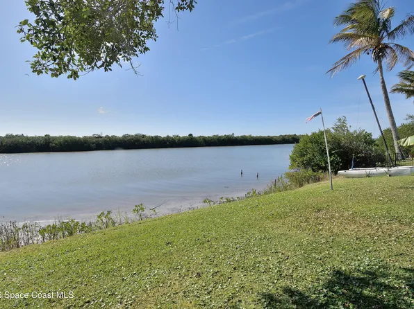 316 Kent Dr, Cocoa Beach, FL 32931