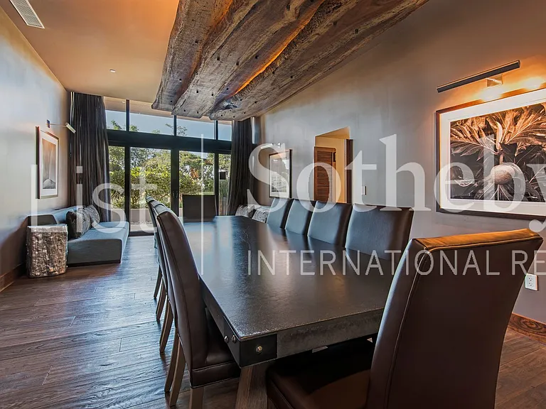 1555 Kapiolani Blvd #910 — Photo 17