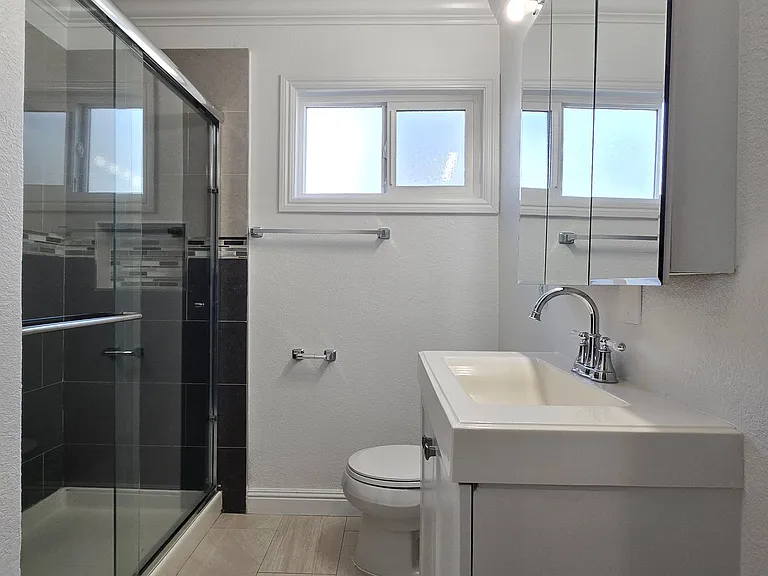 450 California St #1 — Photo 5