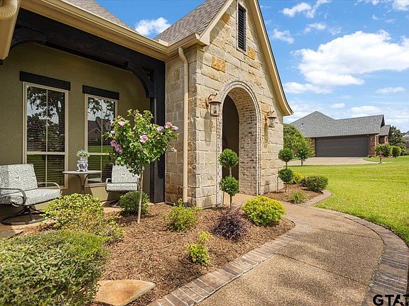 5th image of 320 Katima Ln