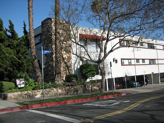 Harper Apts Front