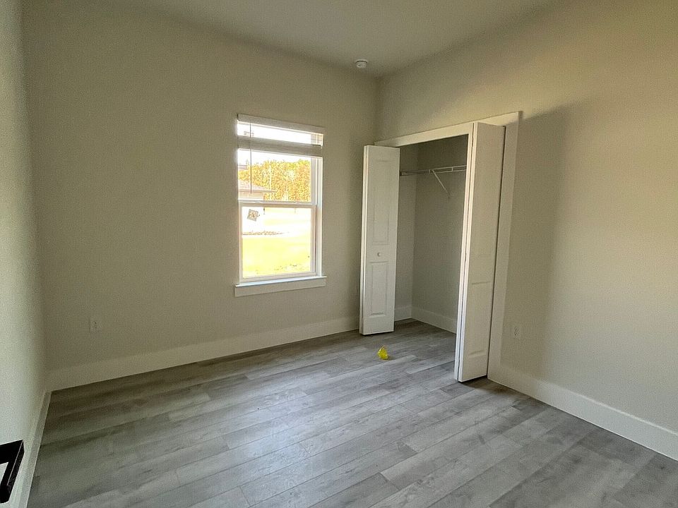 2nd image of 3308 W Eunice Dr