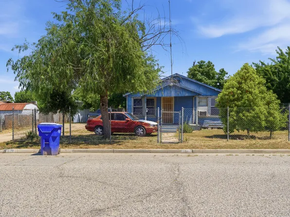 618 S Kern Avenue, Farmersville, CA 93223
