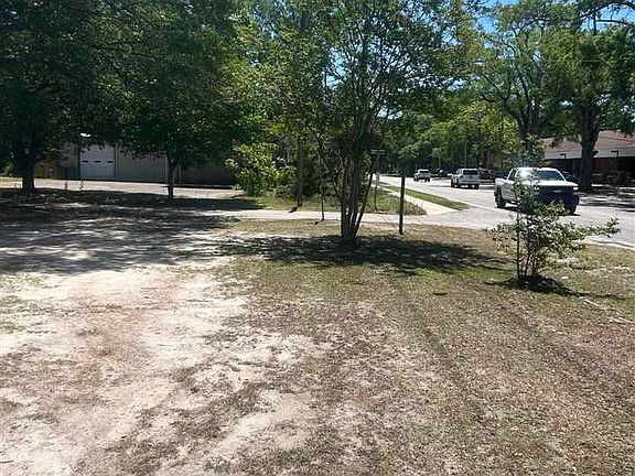 3rd image of Corner Of S Street & Davis Ave #4