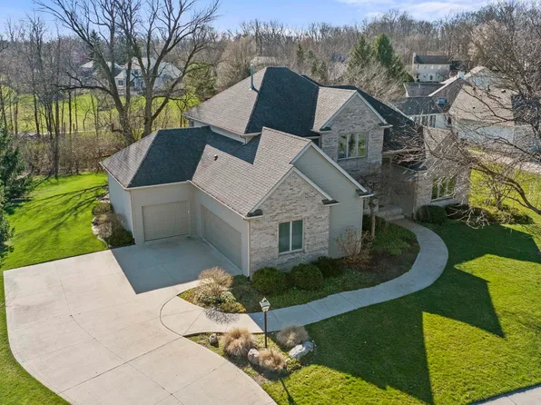 8133 Becketts Ridge Ln, Fort Wayne, IN 46825