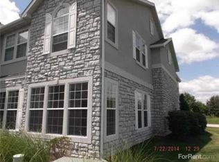 15974 S Skyview Ln, Olathe, KS 66062