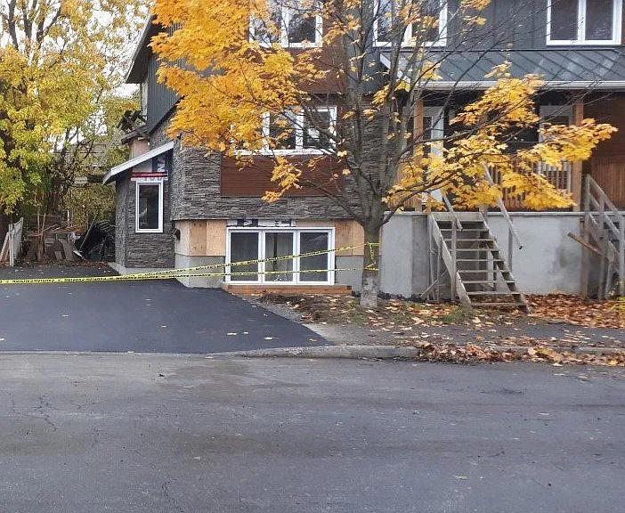 340 Queen Mary St #B — Photo 3