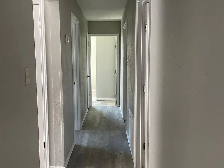 9904 Cedar Mountain Cir — Photo 16