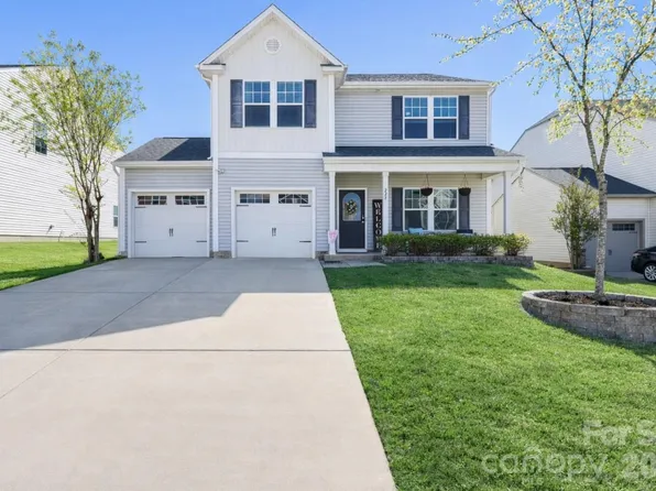 228 Fesperman Cir, Troutman, NC 28166