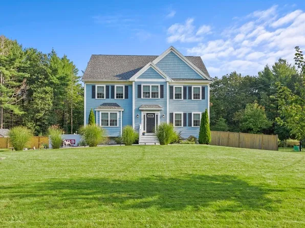 14 Kansas St, Wilmington, MA 01887