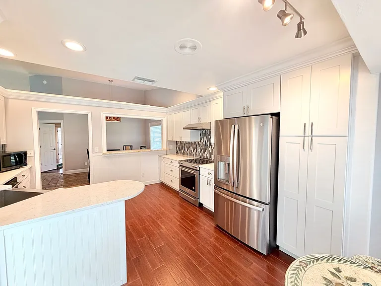 6642 Middlesex Pl — Photo 6