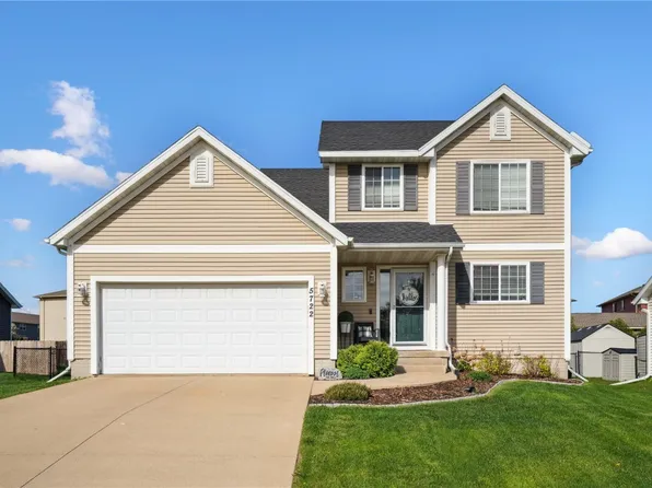 5722 Wheatland Dr SW, Cedar Rapids, IA 52404