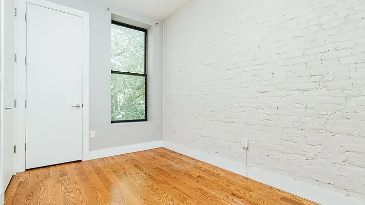Rented by Nooklyn NYC LLC | media 12