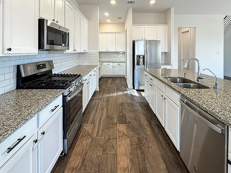 1245 Westborough Ln — Photo 11