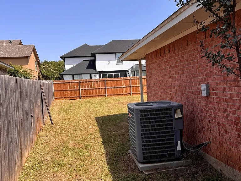 3752 Brett Dr — Photo 5