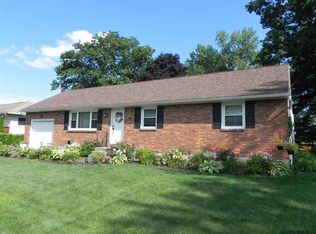 18 Knauf Ln, Loudonville, NY 12211