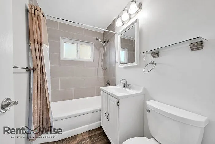 2080 Helena Way — Photo 14