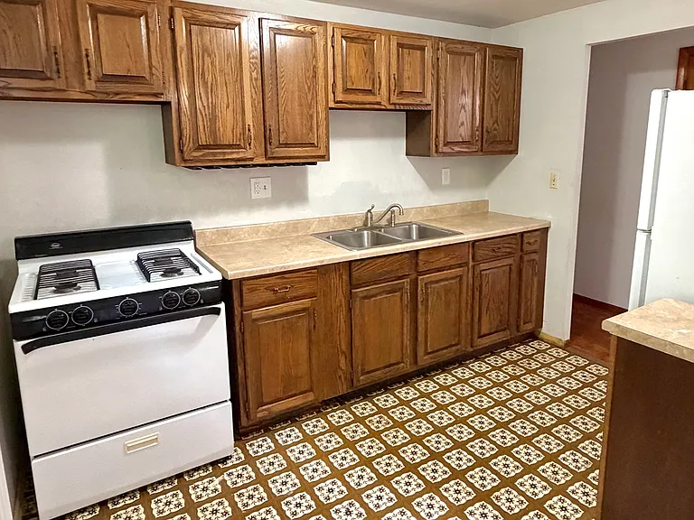 6583 Sentry Ave — Photo 6