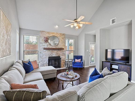 4th image of 9704 Hedge Bell Dr #Id1036298p