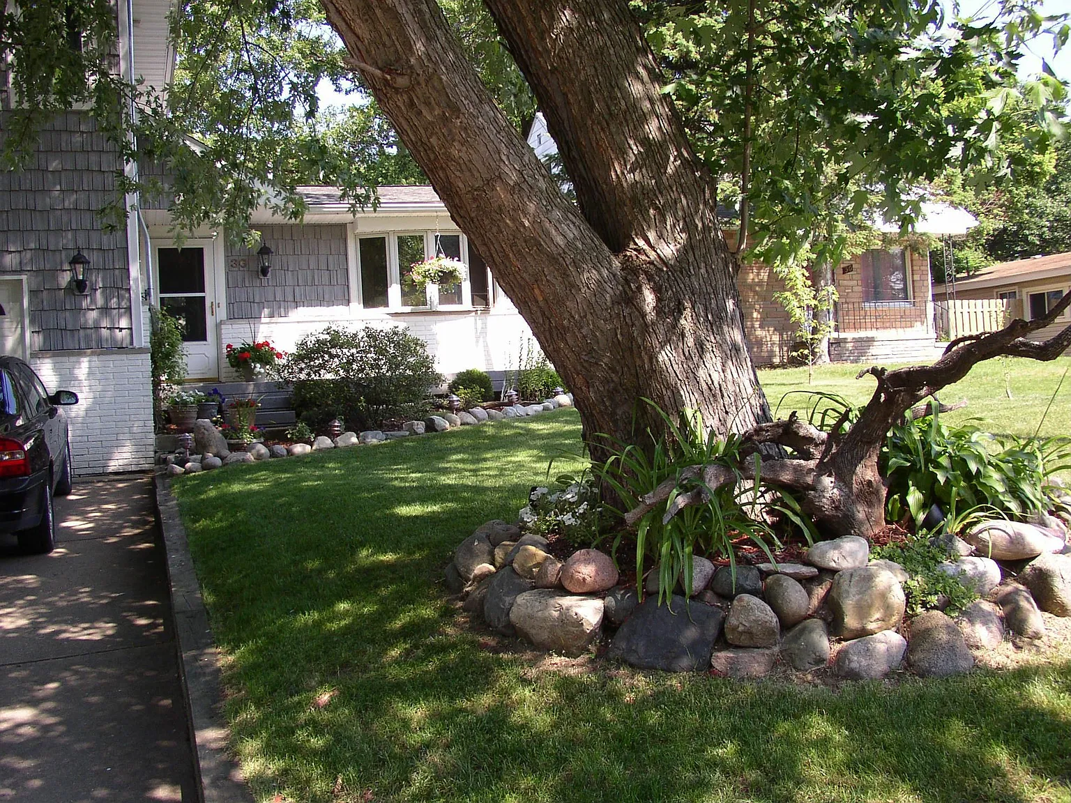 36 Parkdike Ave photo 1