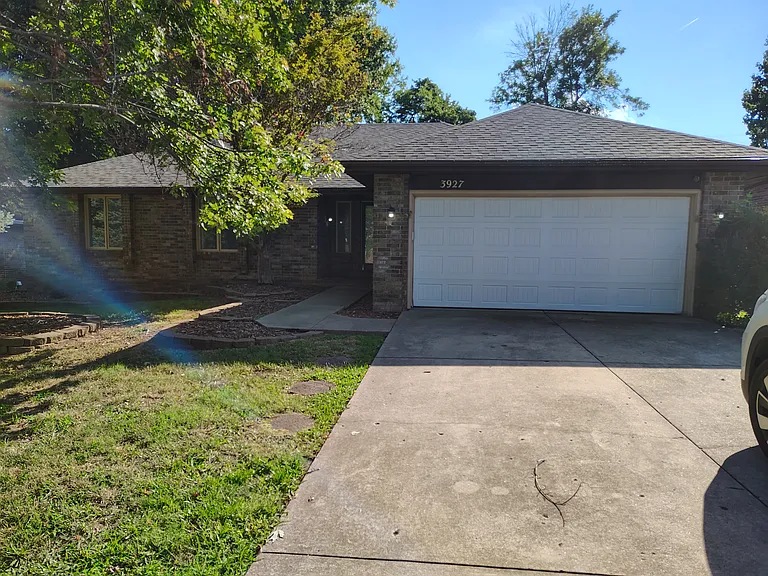 3927 S Cutler Ct — Photo 1