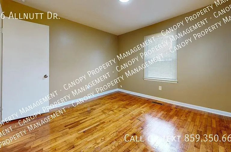 136 Allnutt Dr — Photo 4