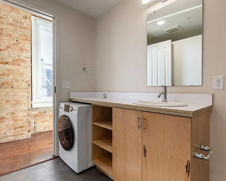 56 E McMicken Ave — Photo 9