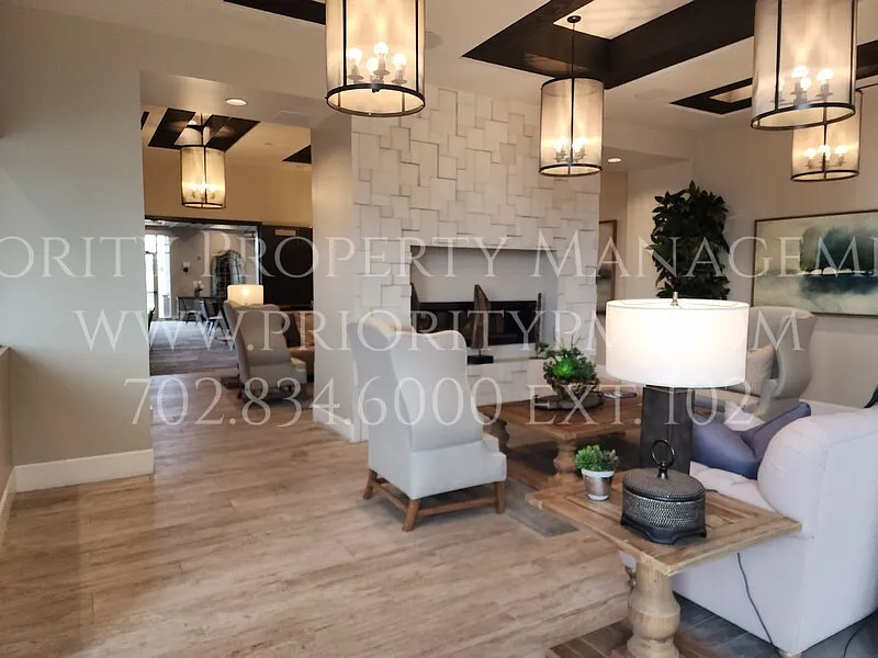 3 bed, 1667 sqft, $2,295 — Photo 3