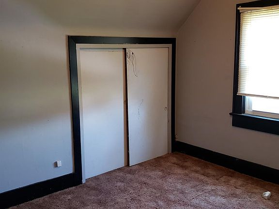 3rd image of 500 S Washington St