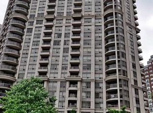310 Burnhamthorpe Rd W #1401, Mississauga, ON L5B 4P9