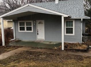 5609 S 56th St, Omaha, NE 68117