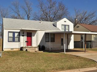 403 W Rickenbacker Dr, Midwest City, OK 73110