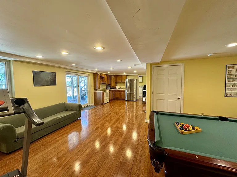 891 Leona Dr — Photo 29
