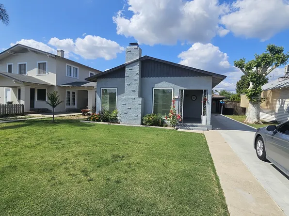 417 W Franklin Way, Dinuba, CA 93618