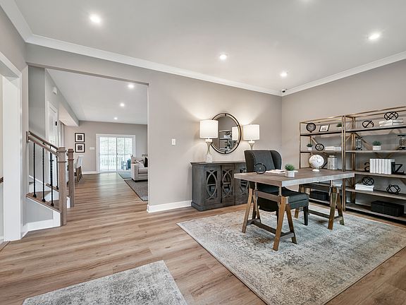 Hudson w Finished Basement