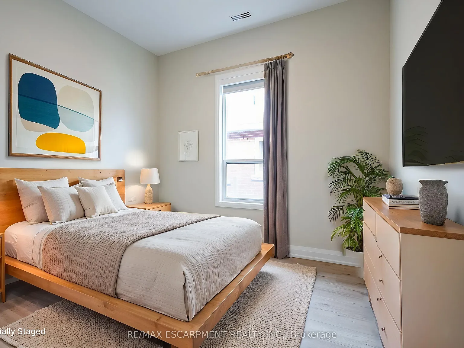 2 bed, $2,250 — Photo 4