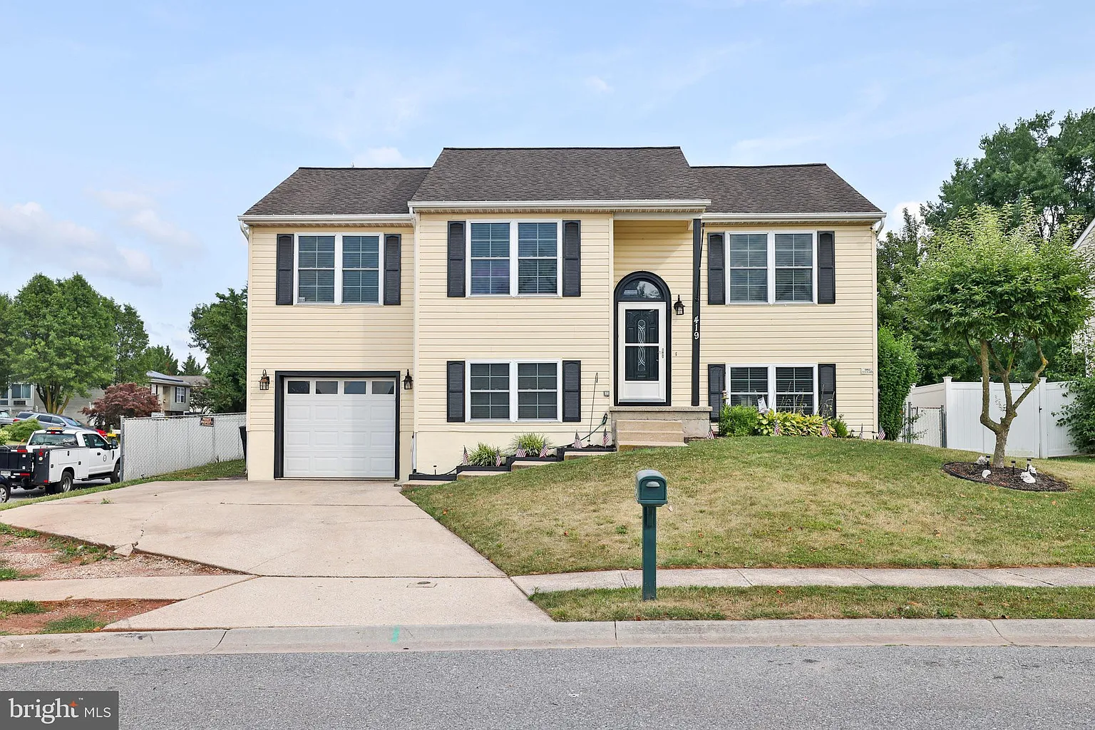 419 Taney Dr photo 1