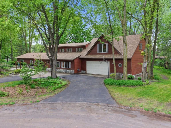639 Barbara Ln, Lino Lakes, MN 55014