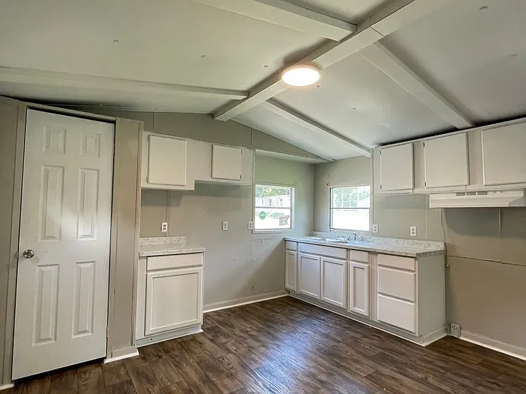 110 Holly Vista Ln — Photo 3