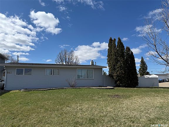 2nd image of 646 Albert Street