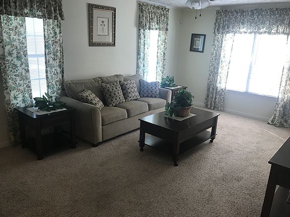 3rd image of 597 Waveside Dr