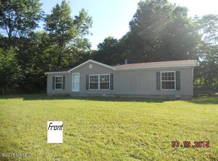 13414 S Centerline Rd, Grant, MI 49327