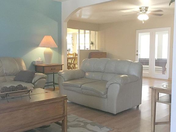 3rd image of 796 Frank Maes Ave